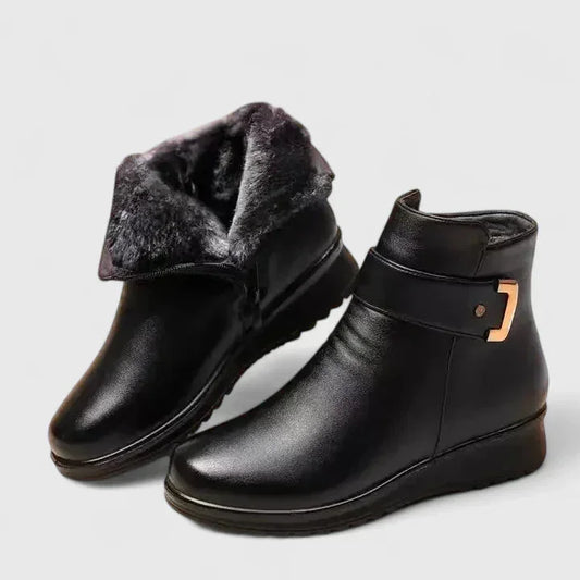 Women's faux leather side zip ankle boots with fur lining