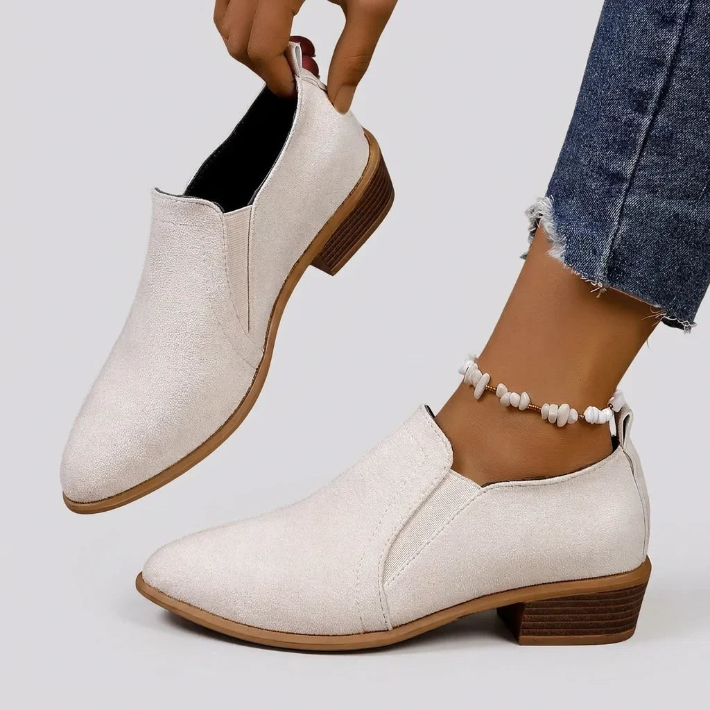 Women's leopard suede ankle boots with pointed toe – White