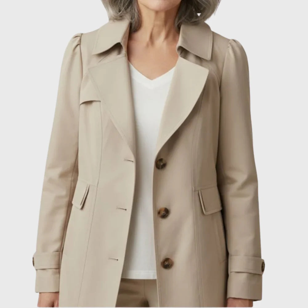 Women's A-line coat with notched lapel and single-breasted buttons