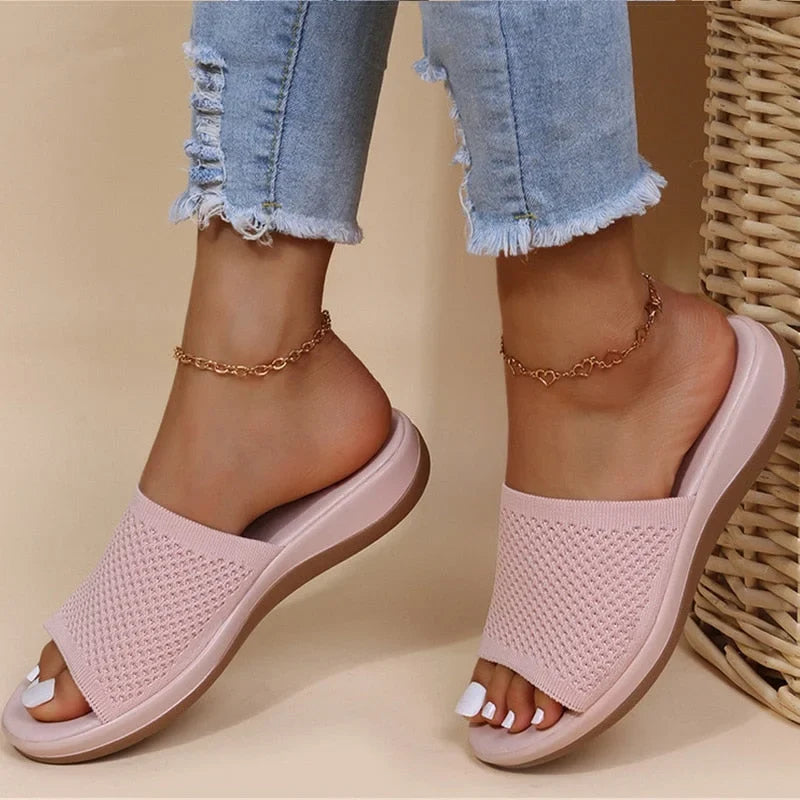 Women's breathable knit open-toe summer slides with wide strap – Light Pink
