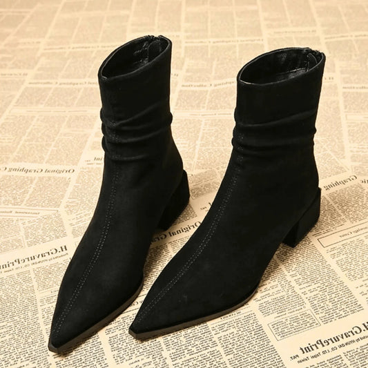 Women's suede slouchy ankle boot with pointed-toe and block-heel – Black