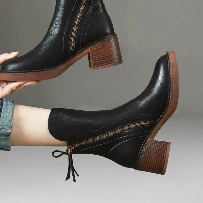 Women's leather chunky-heel ankle boots with side zipper closure