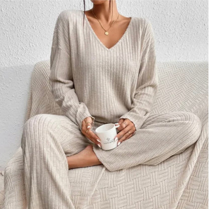 Women's ribbed 2-piece lounge set with V-neck knit sweater and wide-leg trousers