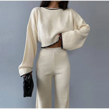 Women's ribbed knit two-piece set with a cropped knit sweater and wide-leg slit trousers – White/Black