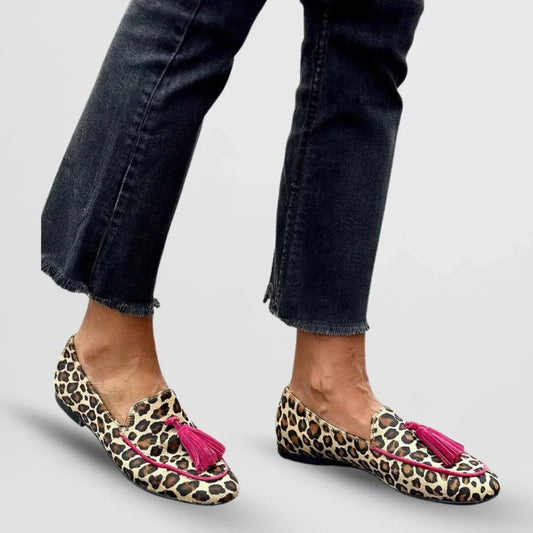 Women's leopard print slip-on loafers with tassel and piping – Pink/Brown