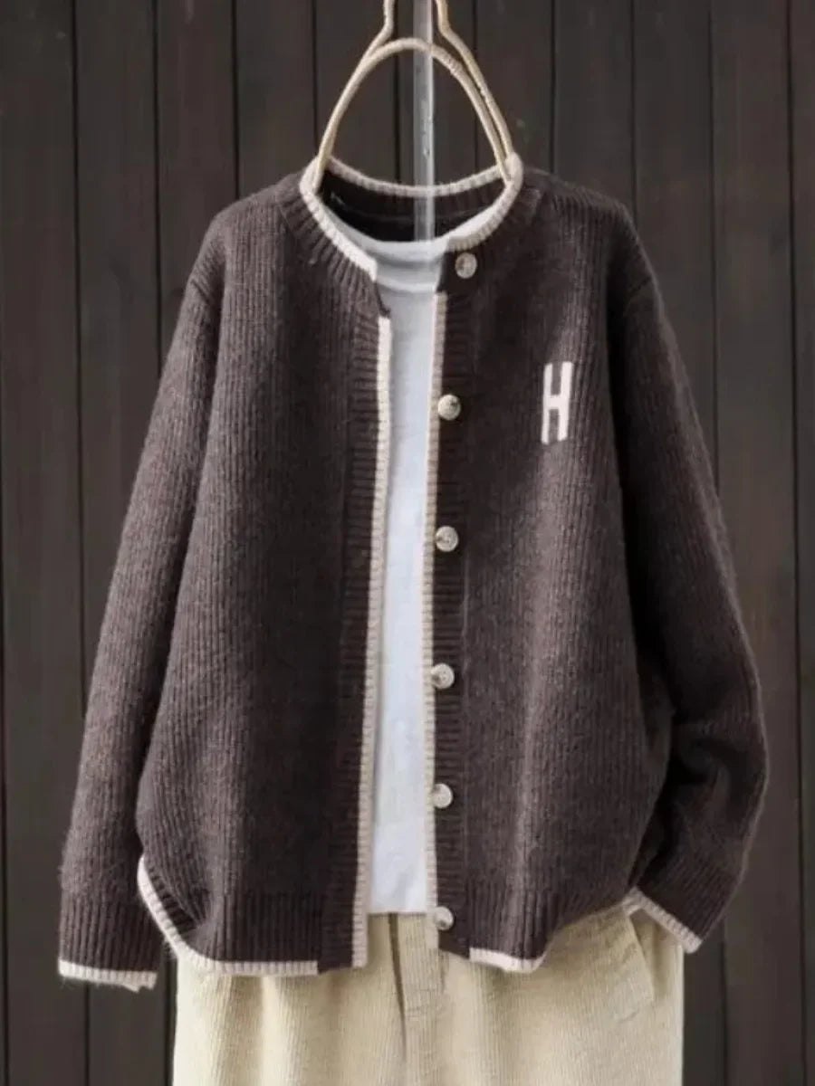Women's ribbed knit button-down cardigan with crew neck – Dark Brown