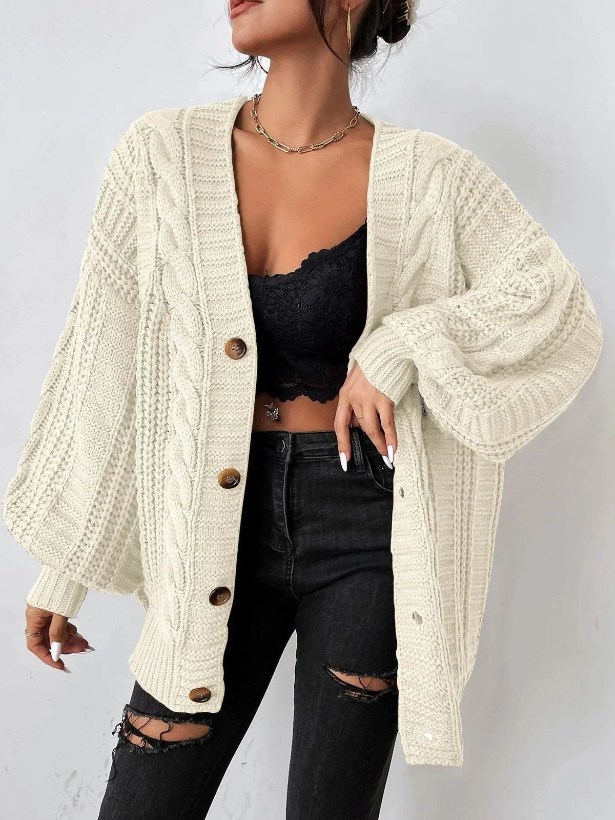 Women's oversized cable knit cardigan with button-down front – Beige