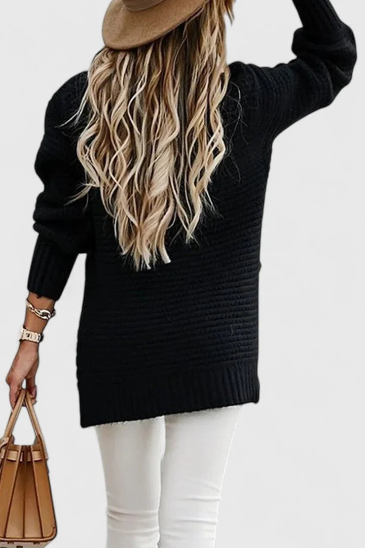 Women's knit crew neck jumper with side slits