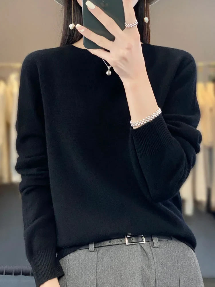 Women's knit crew neck jumper with fuzzy texture