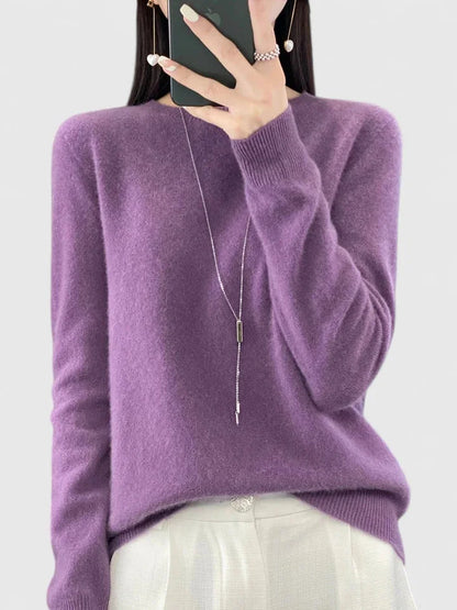 Women's knit crew neck jumper with fuzzy texture