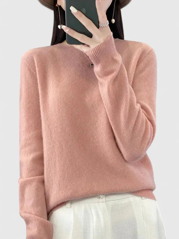 Women's knit crew neck jumper with fuzzy texture