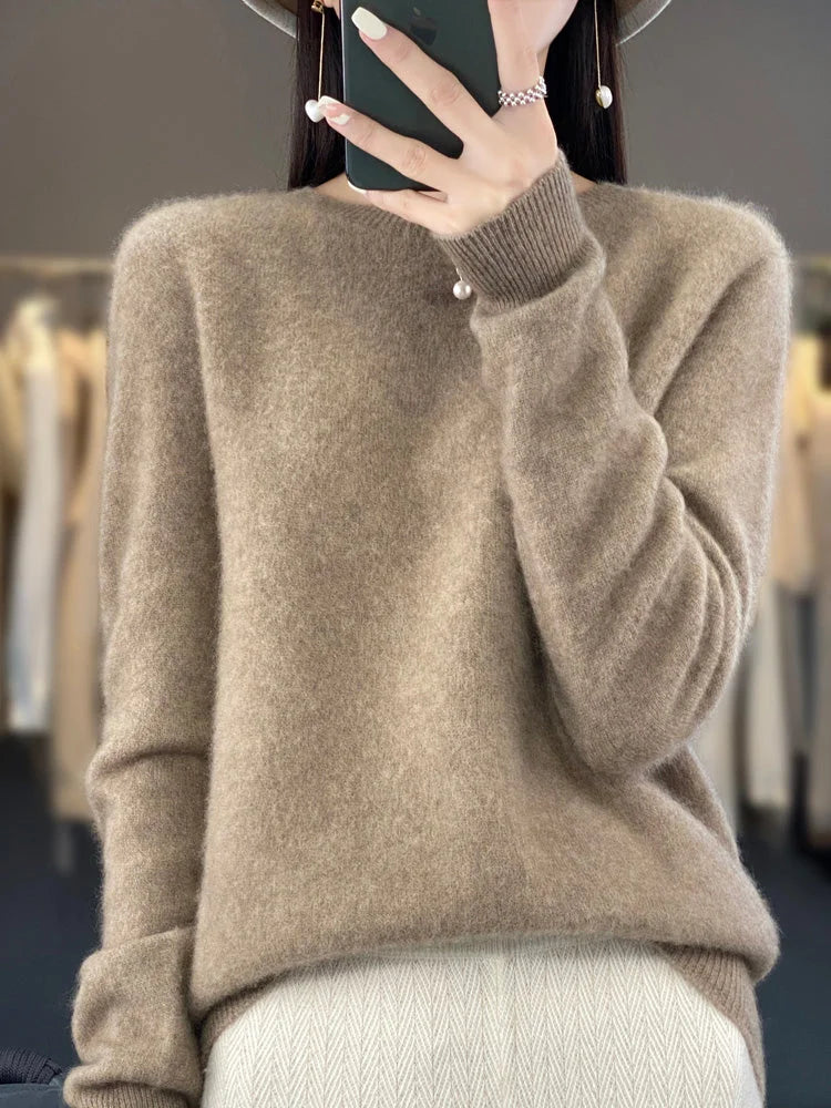 Women's knit crew neck jumper with fuzzy texture – Camel