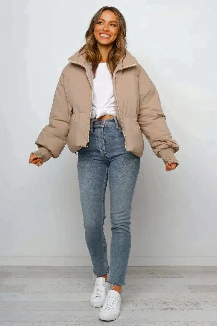 Women's cropped quilted puffer jacket with ribbed cuffs
