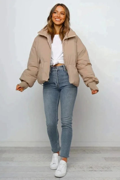 Women's cropped quilted puffer jacket with ribbed cuffs