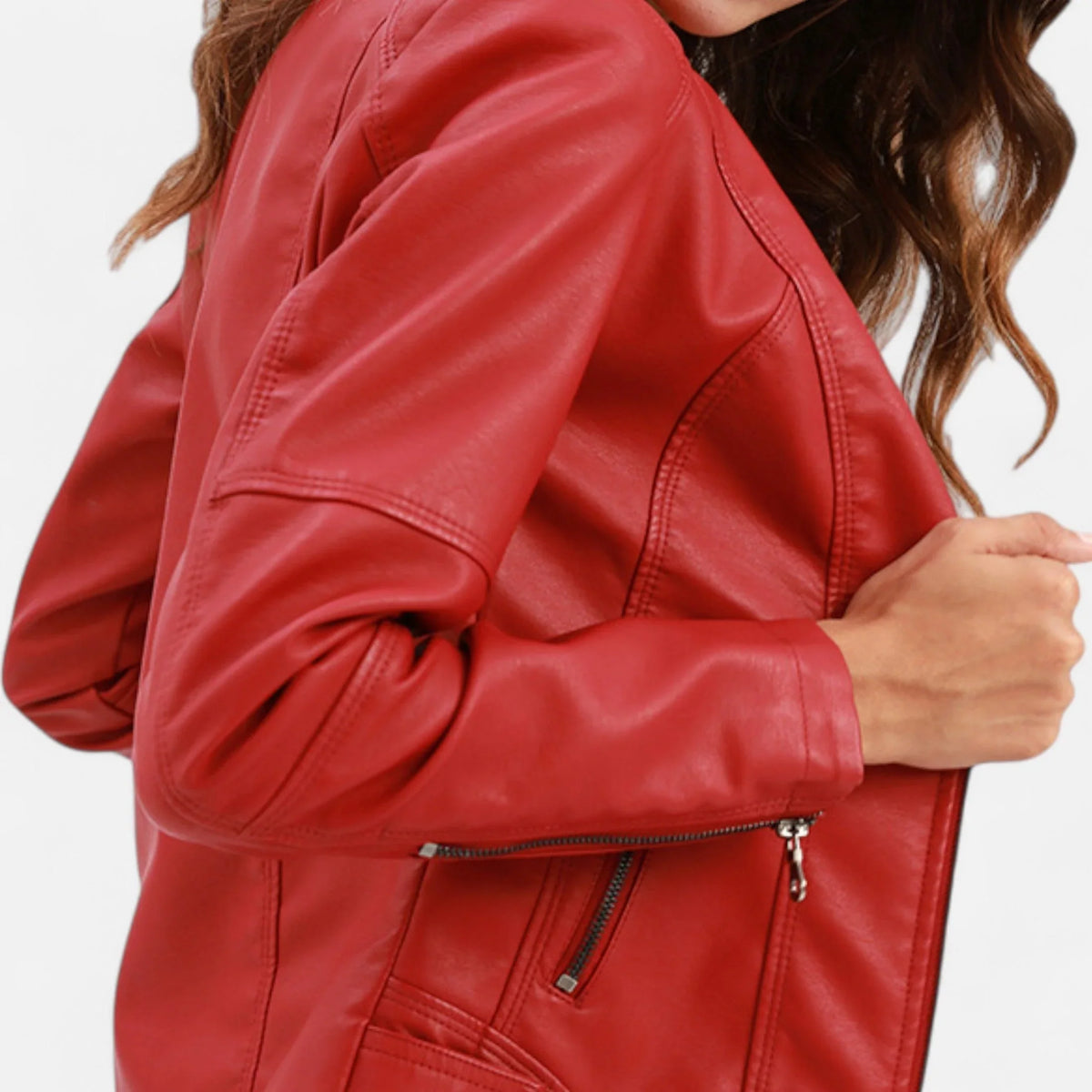 Women's cropped leather jacket with front zip closure