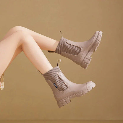 Women's ankle boots with ribbed knit cuff