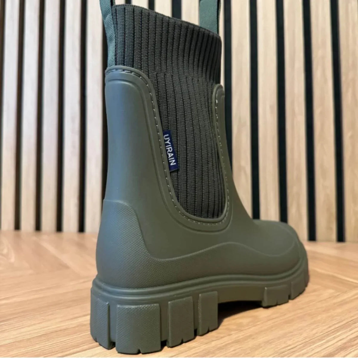 Women's ankle boots with ribbed knit cuff