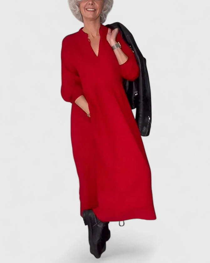 Women's knit V-neck maxi dress with side pockets