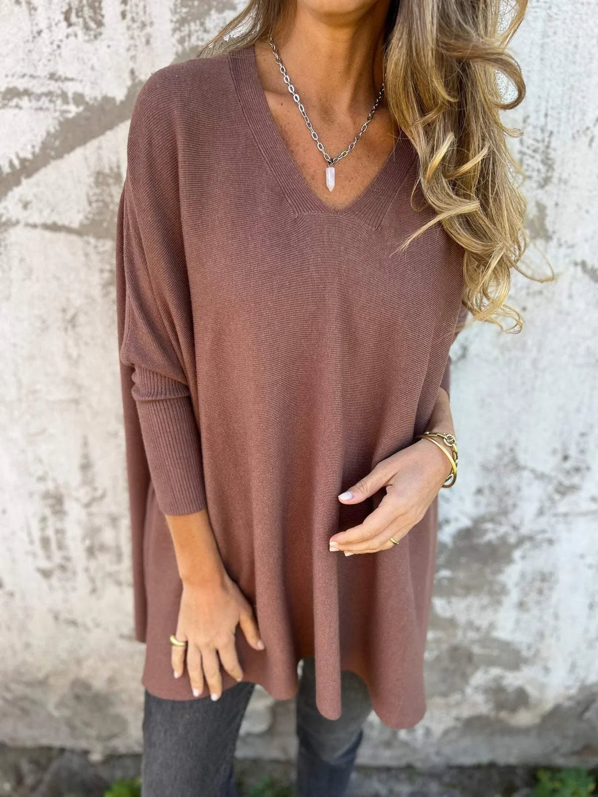 Women's knit V-neck jumper with oversized tunic fit