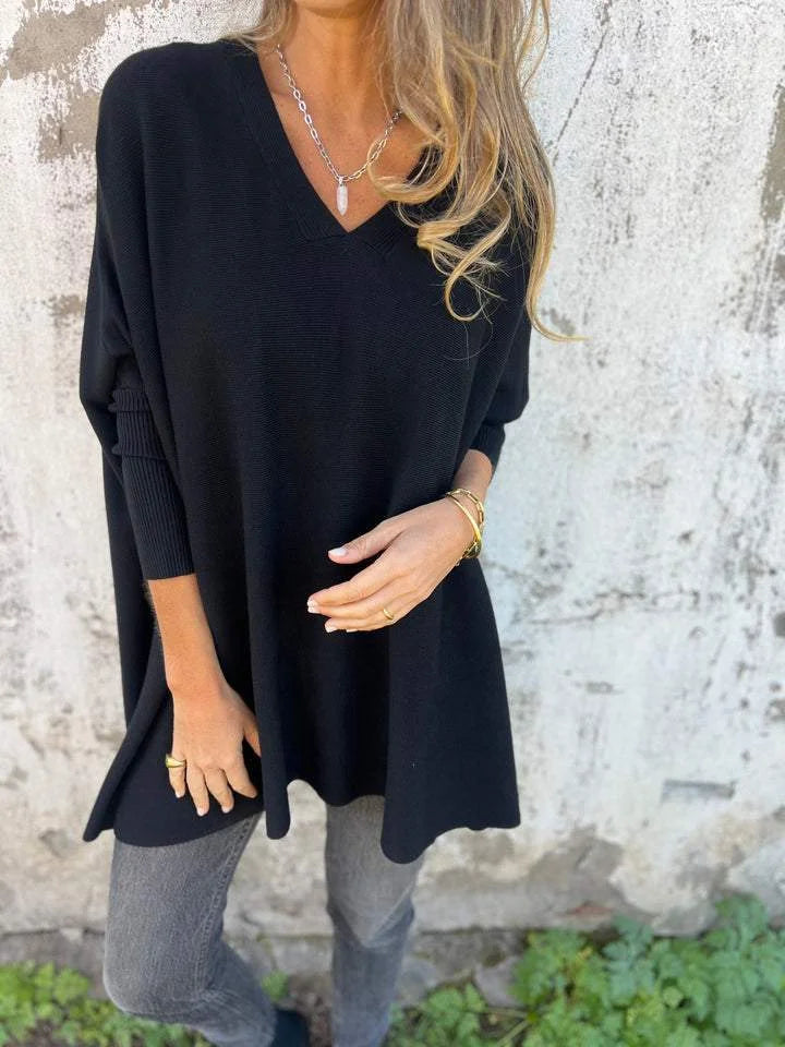 Women's knit V-neck jumper with oversized tunic fit – Black