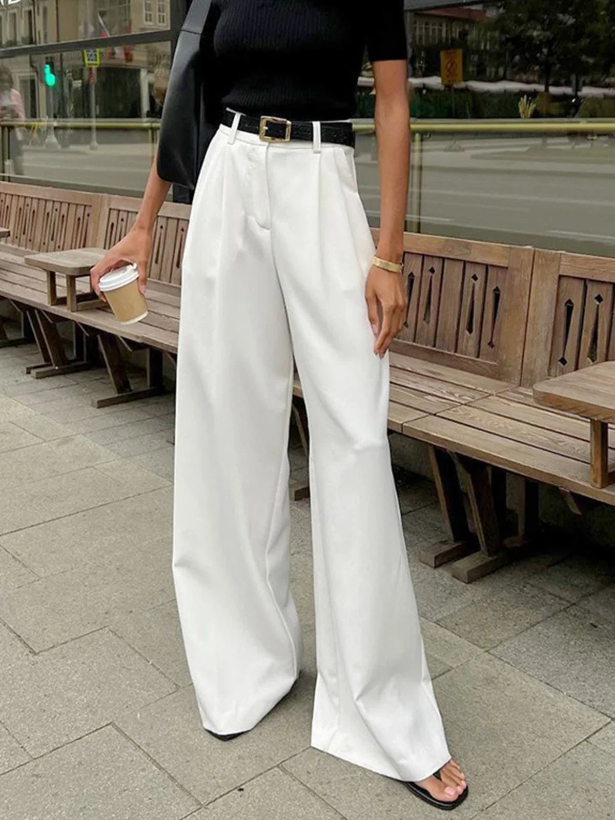 Women's wide-leg pants with tailored silhouette – White