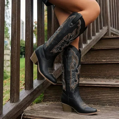 Women's embroidered cowgirl boots with block heel detail – Black