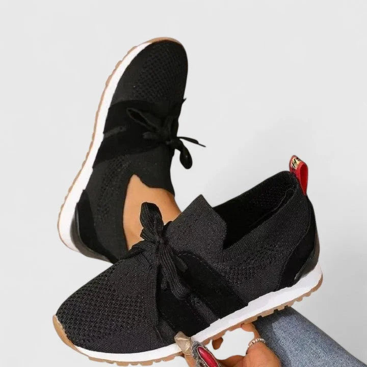 Women's lace-up knit sneakers with contrast sole detail – Black