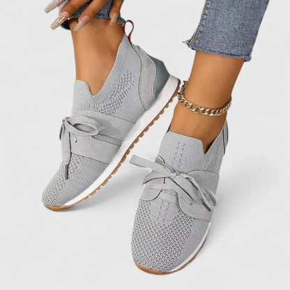 Women's lace-up knit sneakers with contrast sole detail – Gray
