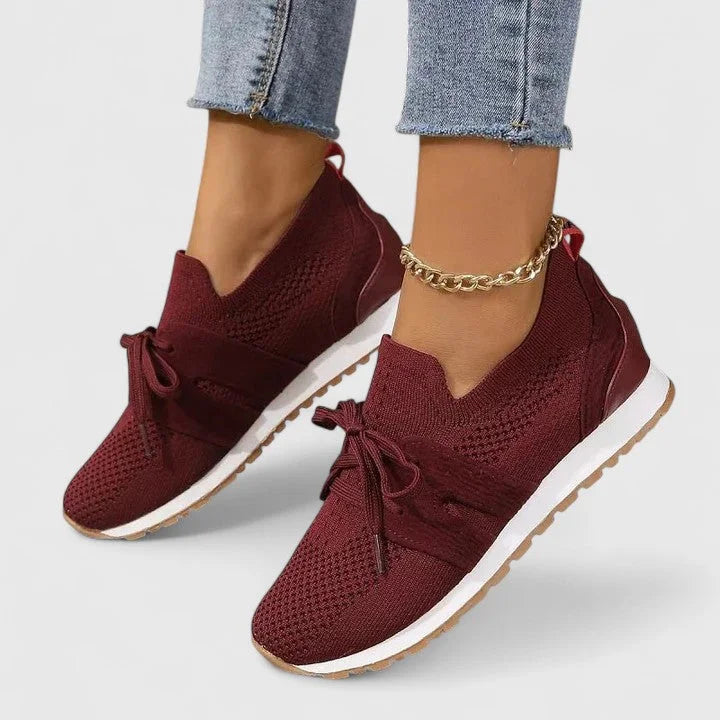 Women's lace-up knit sneakers with contrast sole detail – Red
