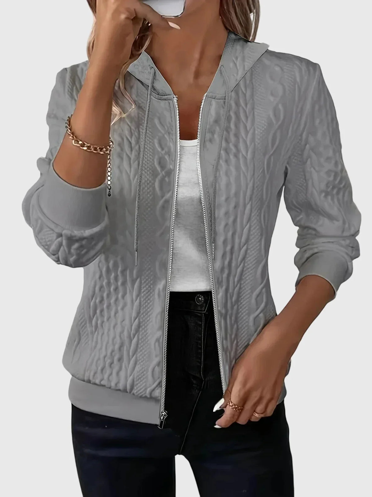 Women's zip-front fleece hoodie with relaxed fit – Grey