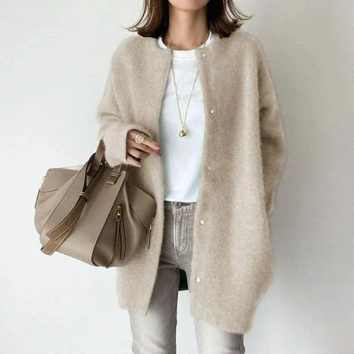 Women's relaxed-fit coat with flattering drape – Beige