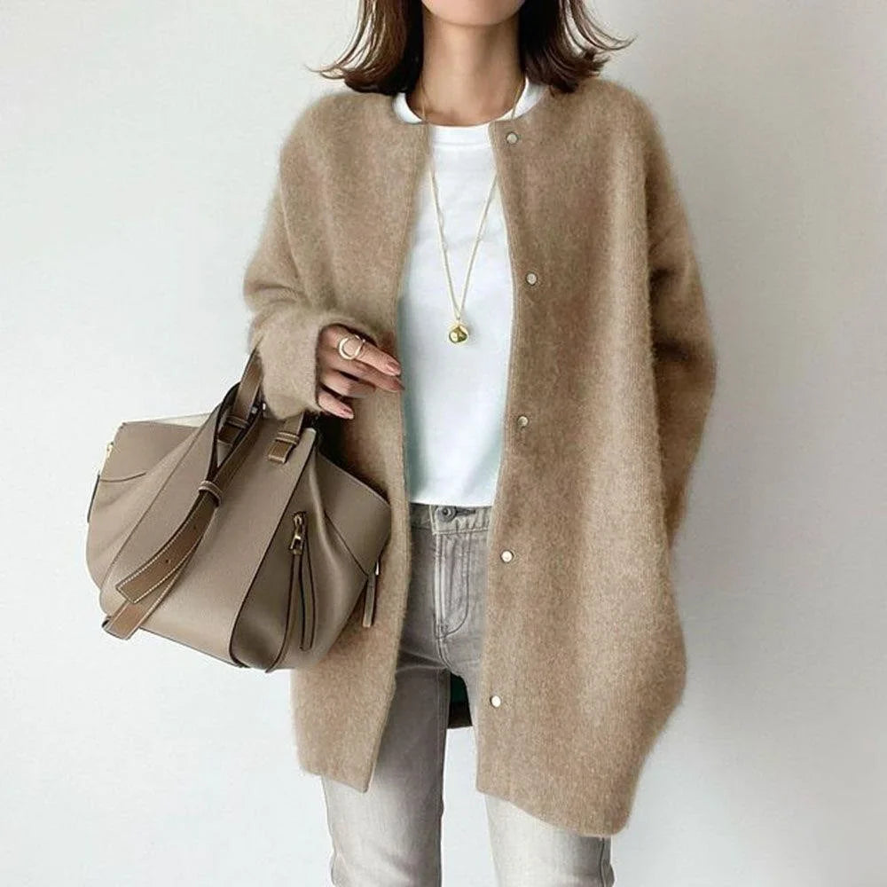 Women's relaxed-fit coat with flattering drape – Khaki