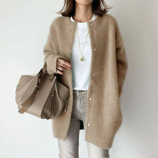 Women's relaxed-fit coat with flattering drape – Khaki