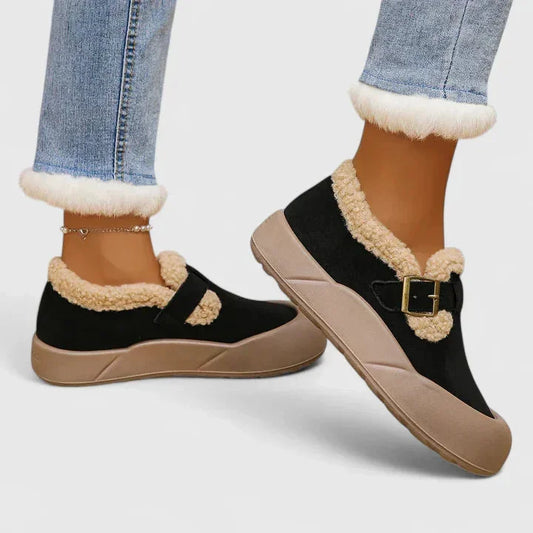 Women's suede slippers with sherpa fleece trim