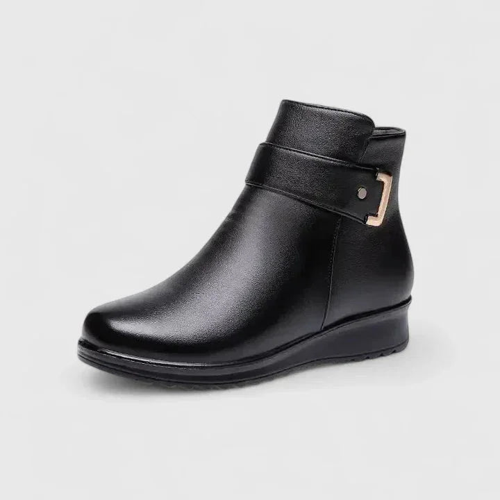 Women's faux leather side zip ankle boots with fur lining