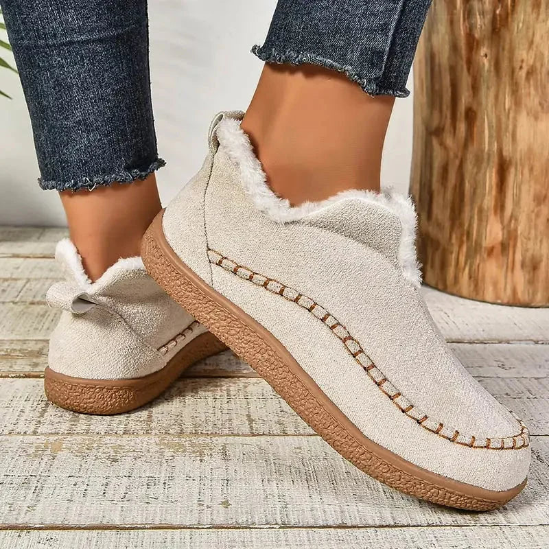 Women's suede ankle boots with fluffy lining – Beige