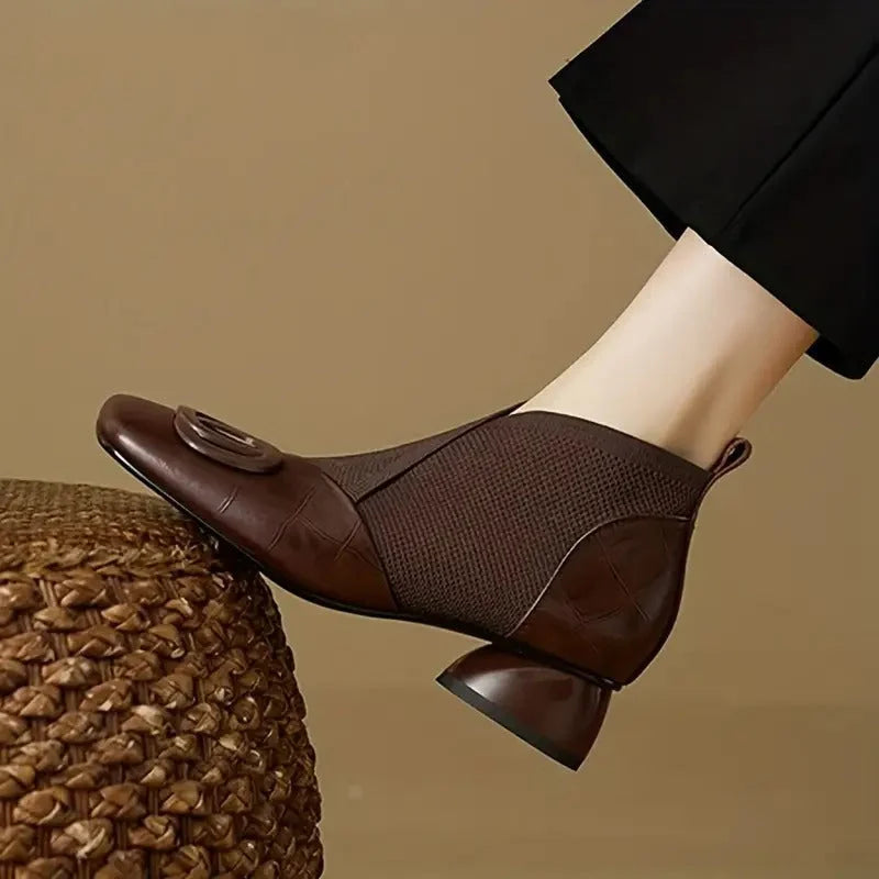 Women's ankle boots with square toe – Brown