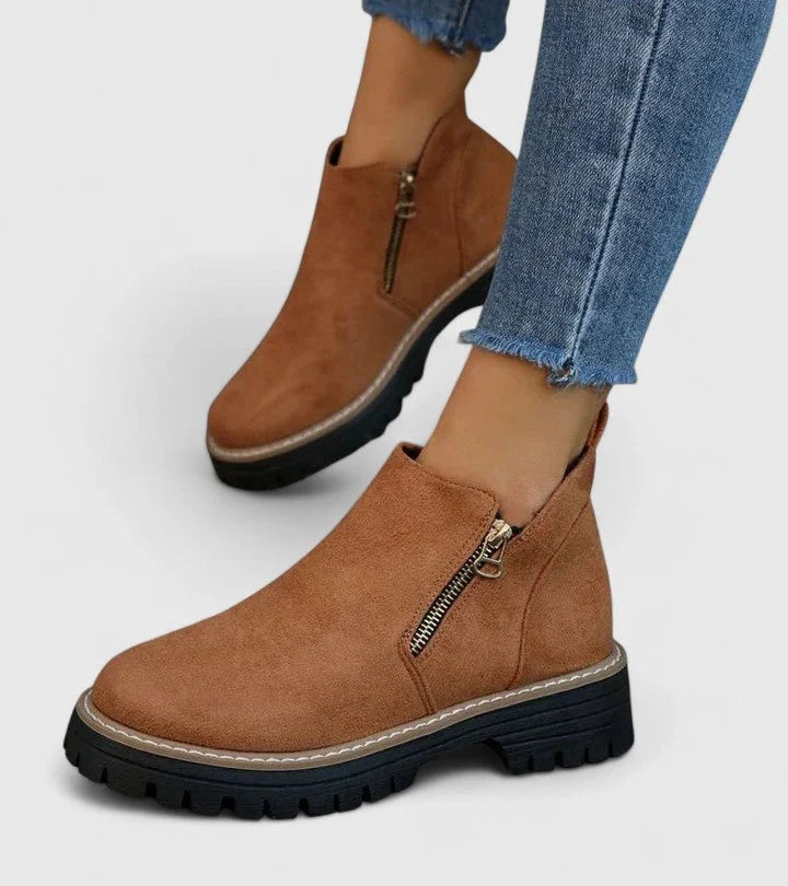 Women's suede side zip ankle boots with chunky lug sole – Brown