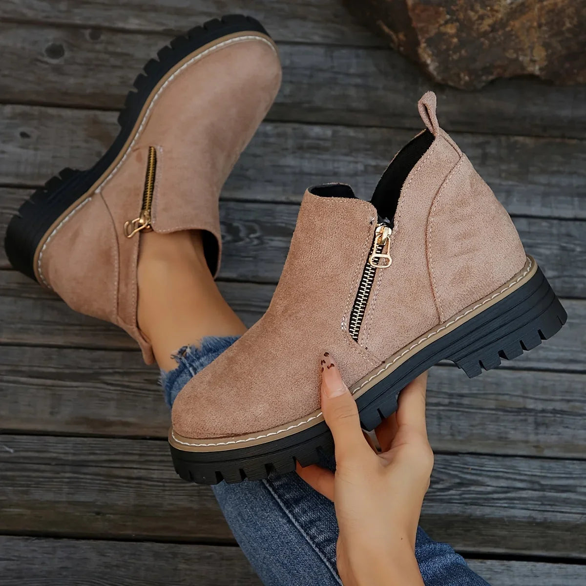 Women's leopard suede side zip ankle boots with chunky lug sole – Pink