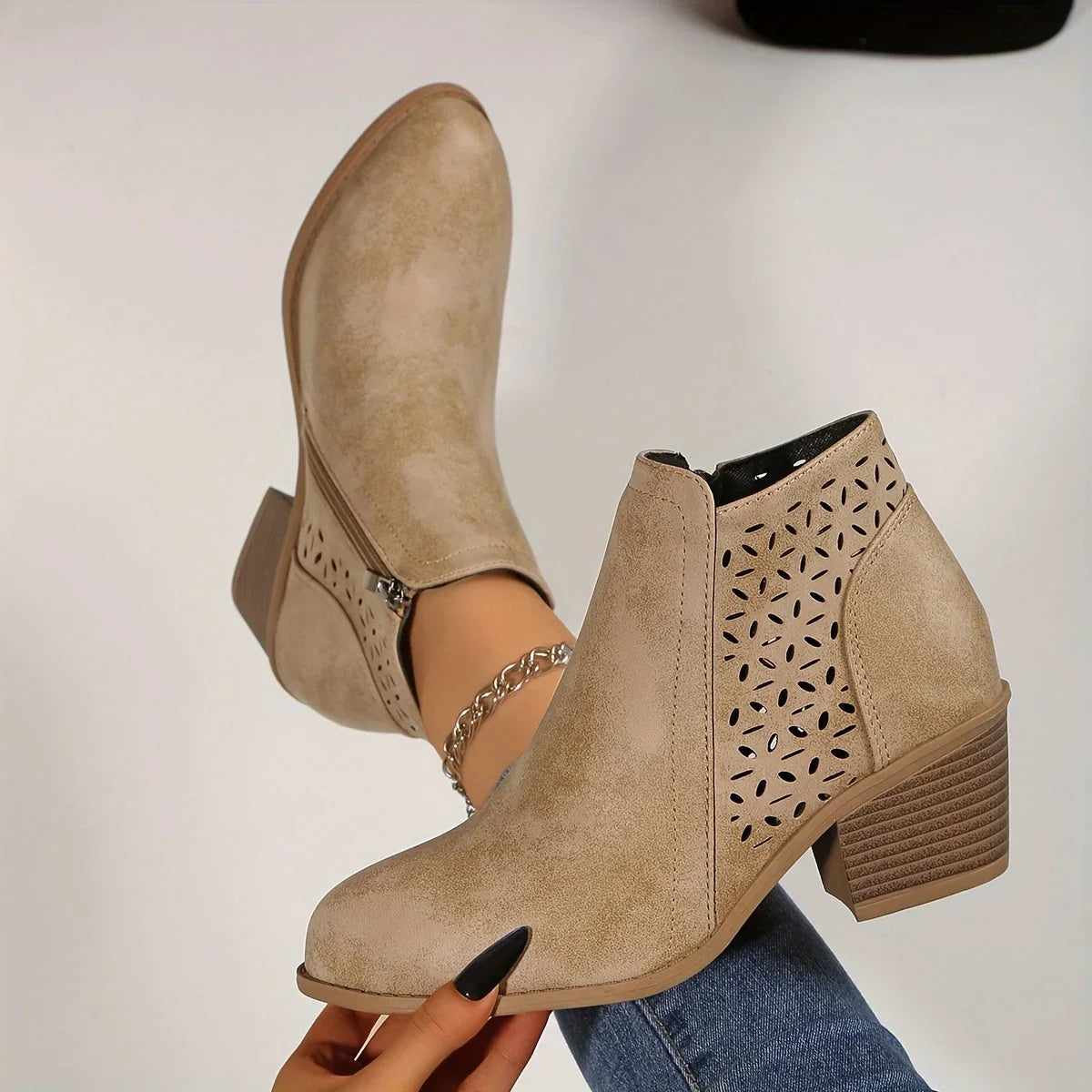 Women's supportive ankle boots with laser-cut detailing – Beige