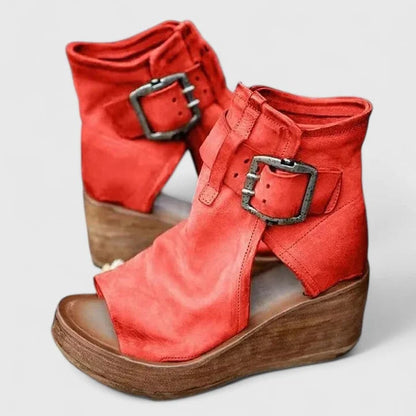 Women's comfort boots with sturdy grip sole and classic silhouette – Red
