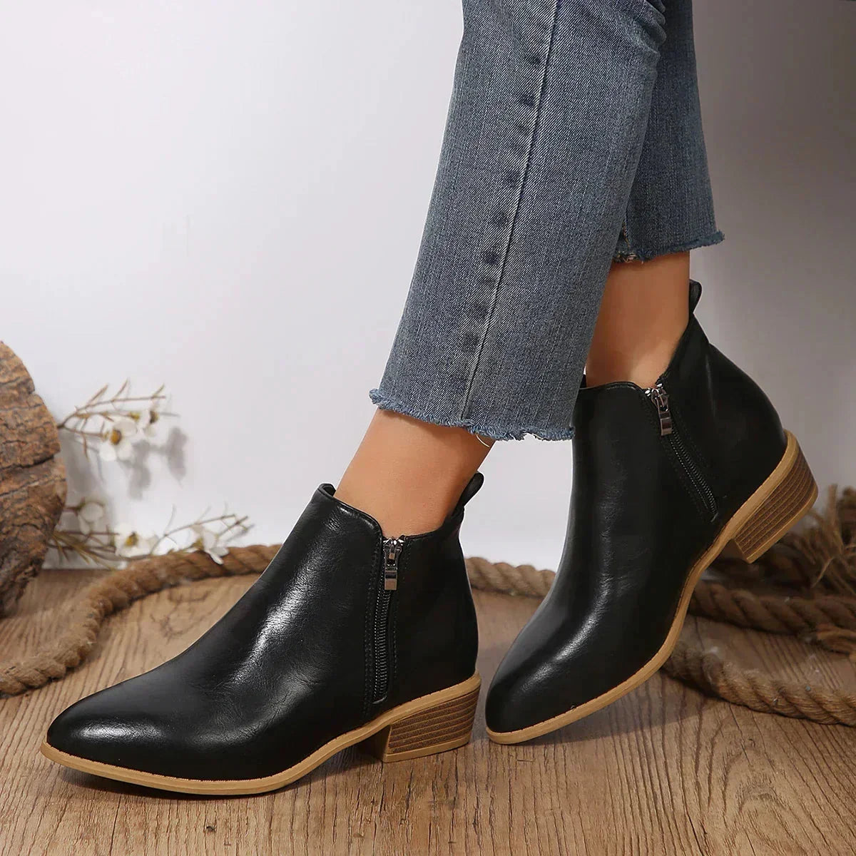 Women's cushioned ankle boots with block heel and side zipper