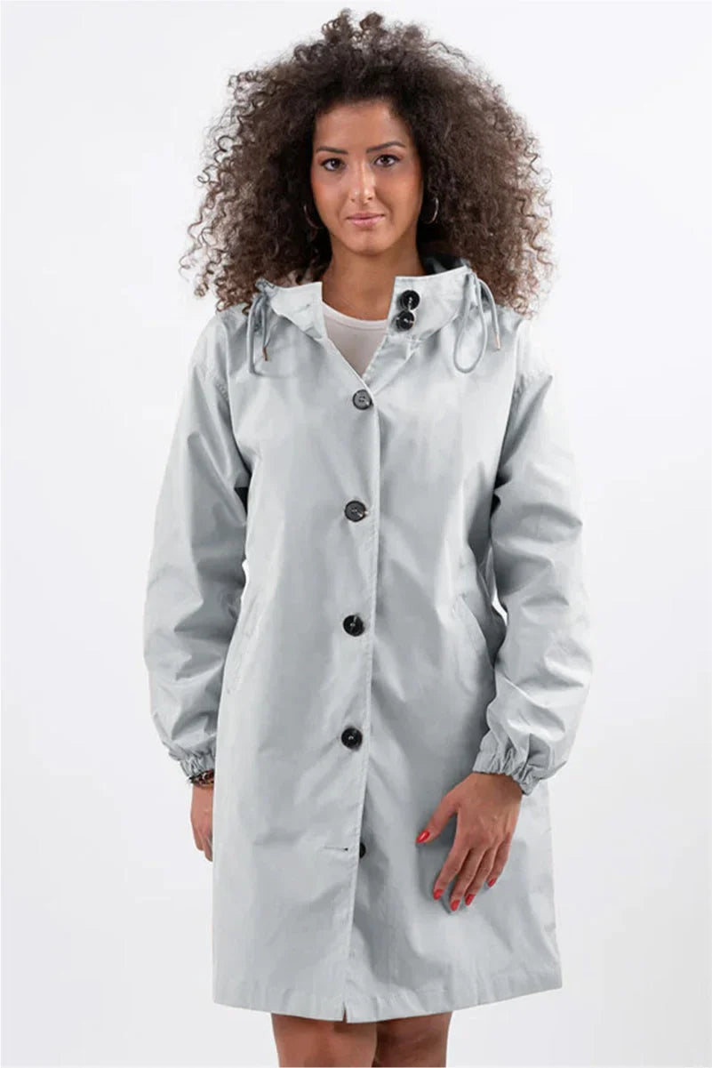 Women's oversized water-resistant windbreaker jacket