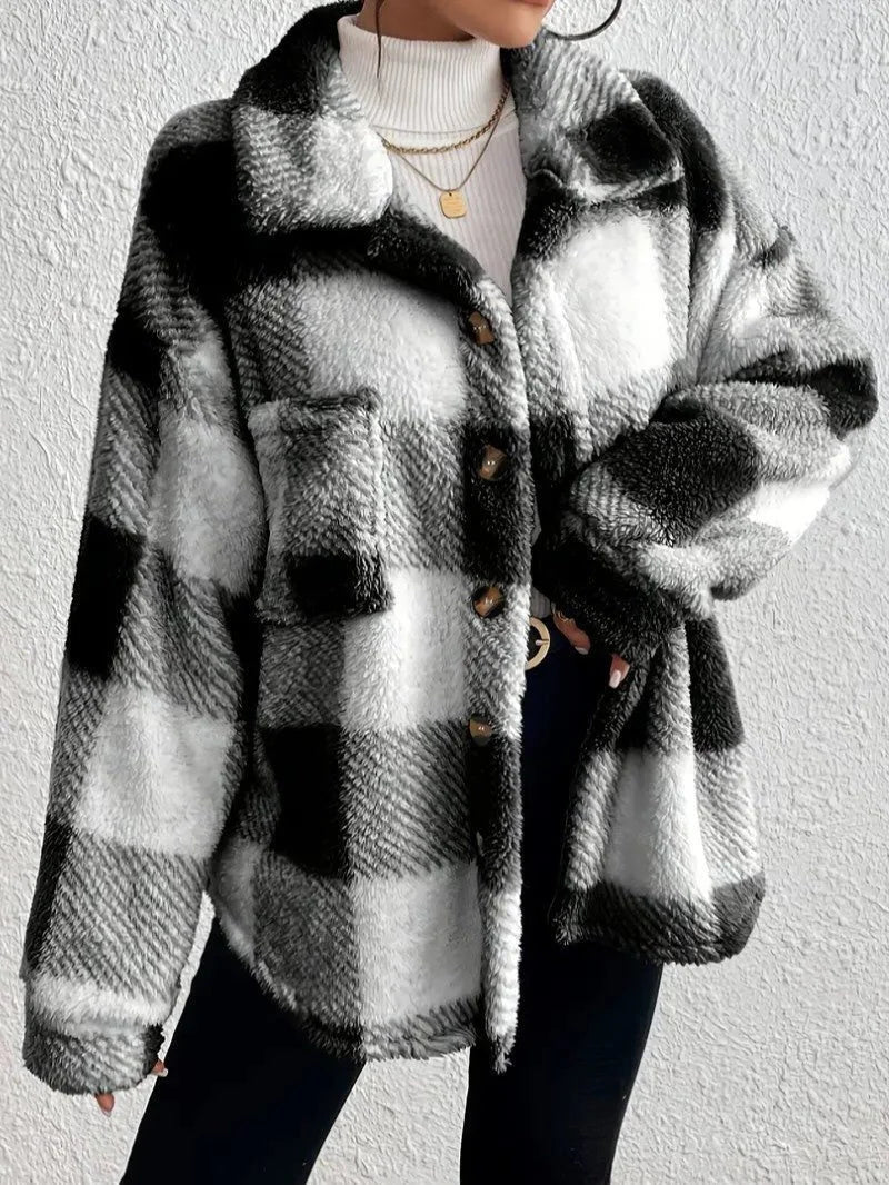 Women's oversized plaid button-up fleece jacket with pockets