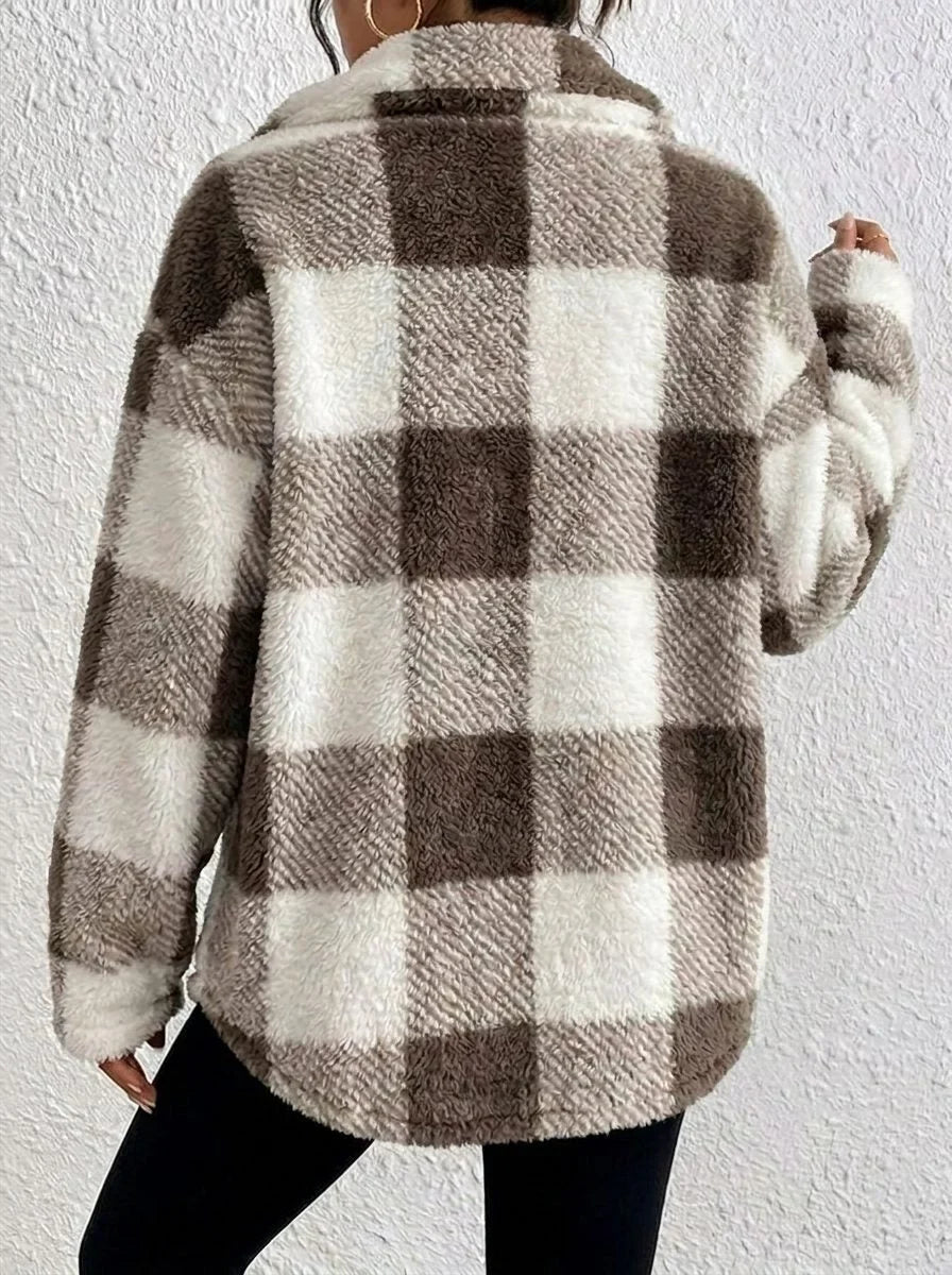 Women's oversized plaid button-up fleece jacket with pockets