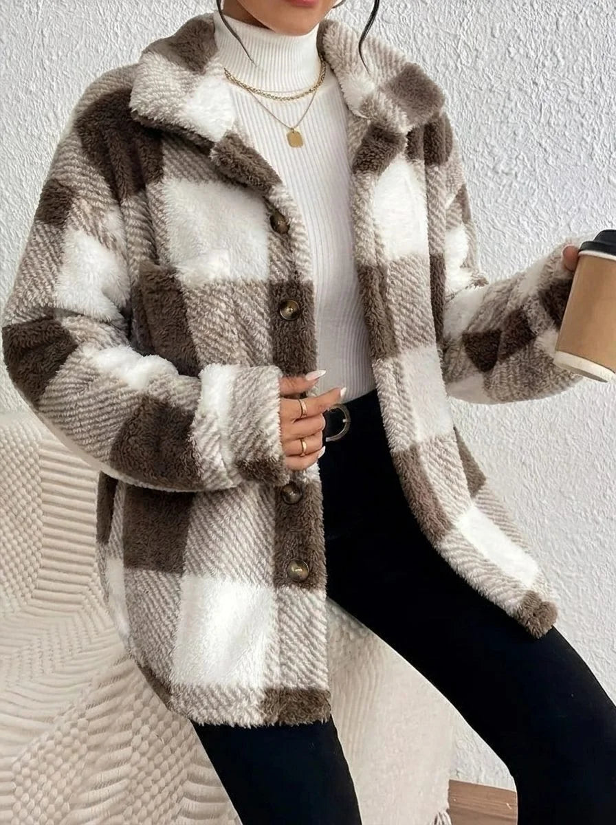 Women's oversized plaid button-up fleece jacket with pockets
