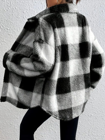 Women's oversized plaid button-up fleece jacket with pockets