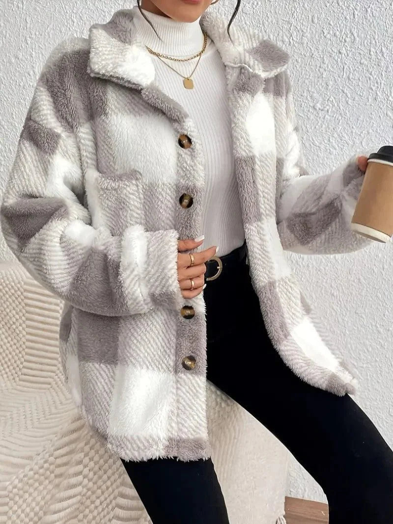Women's oversized plaid button-up fleece jacket with pockets