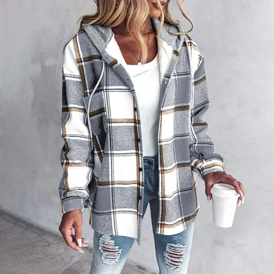 Women's oversized plaid cardigan with button-front closure – Gray