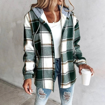 Women's oversized plaid cardigan with button-front closure – Green